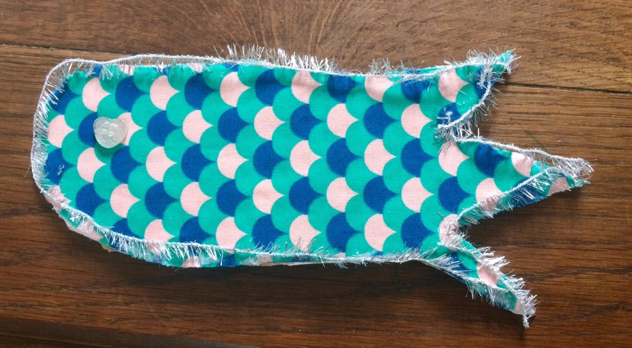 Le poisson en tissu de Rose, cousu main!