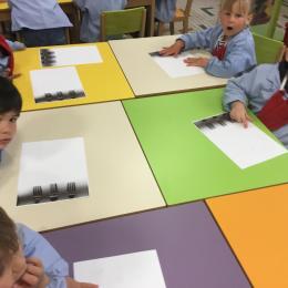 Laisser une trace de la gauche vers la droite à l’aide d’une fourchette