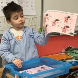 compléments à 10 : compléter les points des coccinelles pour un total de 10.