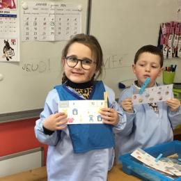 numération : compter la collection et mettre la pince sur le nombre correspondant; 