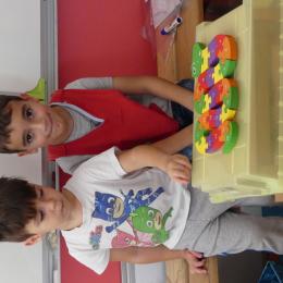 serpent des lettres et des chiffres : reconstituer le puzzle du serpent en suivant l'ordre alphabétique ou la comptine numérique. 